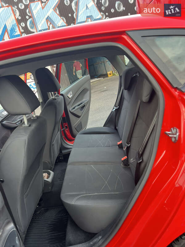 Седан Ford Fiesta 2016 в Киеве фото 28 Седан Ford Fiesta 2016 в Киеве