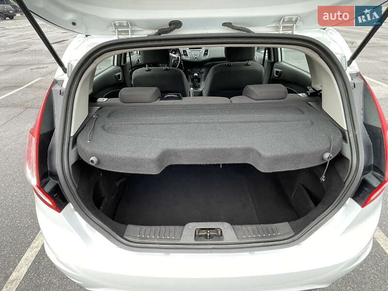 Хэтчбек Ford Fiesta 2016 в Ивано-Франковске фото 33 Хэтчбек Ford Fiesta 2016 в Ивано-Франковске