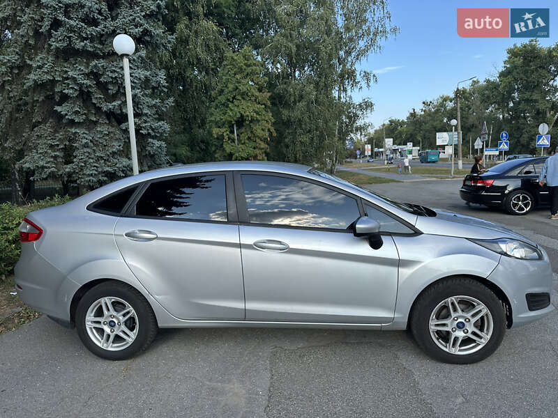 Седан Ford Fiesta 2018 в Броварах