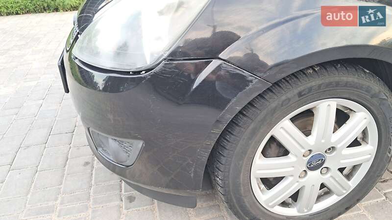 Хэтчбек Ford Fiesta 2005 в Виннице