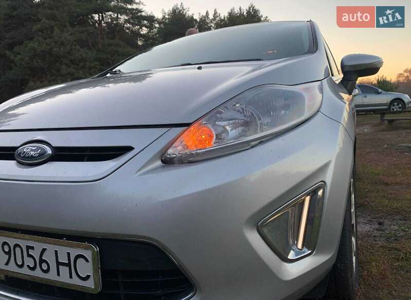 Хэтчбек Ford Fiesta 2011 в Полтаве фото 2 Хэтчбек Ford Fiesta 2011 в Полтаве