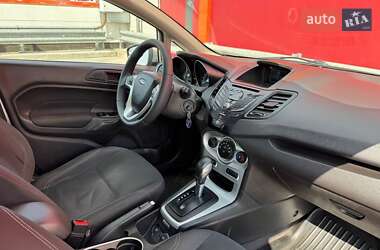 Хэтчбек Ford Fiesta 2017 в 