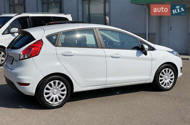 Хэтчбек Ford Fiesta 2013 в 