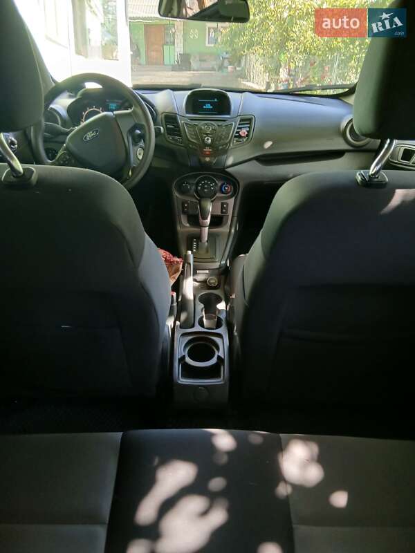 Хэтчбек Ford Fiesta 2016 в Хмельницком фото 4 Хэтчбек Ford Fiesta 2016 в Хмельницком