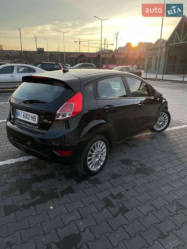 Хетчбек Ford Fiesta 2016 в Хмельницькому