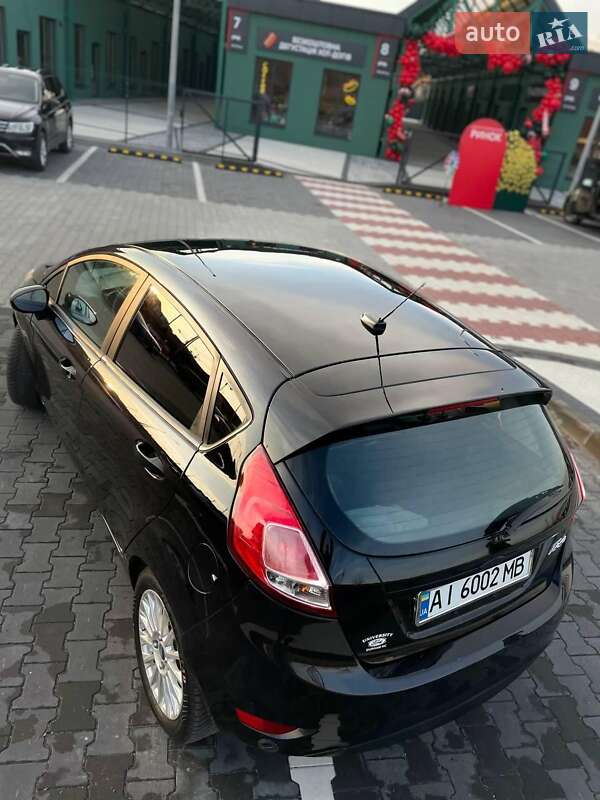 Хетчбек Ford Fiesta 2016 в Хмельницькому