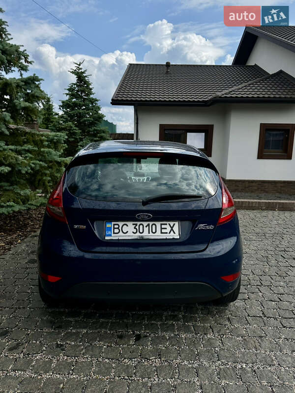 Хетчбек Ford Fiesta 2011 в Полтаві