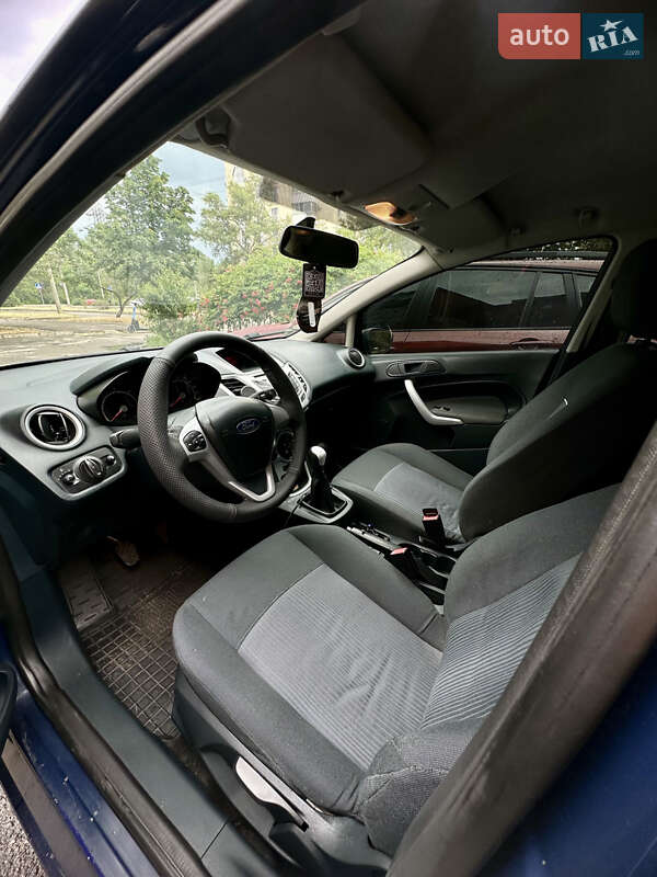 Хетчбек Ford Fiesta 2011 в Полтаві
