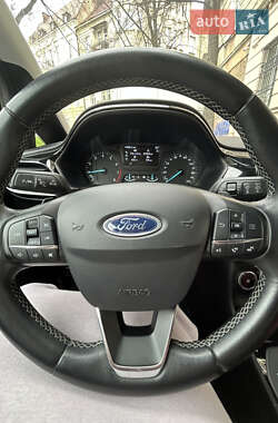 Хэтчбек Ford Fiesta 2017 в 