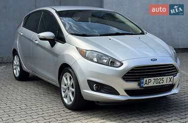 Хэтчбек Ford Fiesta 2017 в 