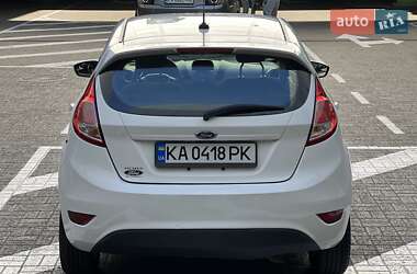 Хэтчбек Ford Fiesta 2017 в 