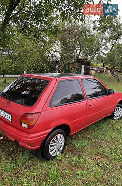 Хэтчбек Ford Fiesta 1989 в 