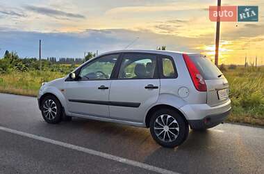 Хэтчбек Ford Fiesta 2008 в 