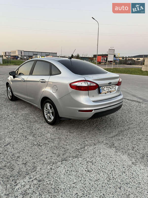 Седан Ford Fiesta 2019 в Львові