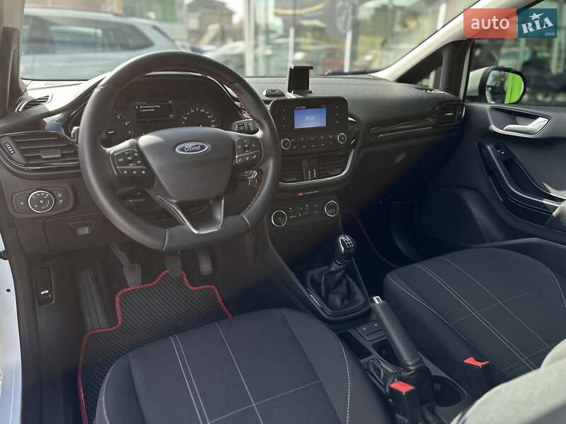 Хэтчбек Ford Fiesta 2018 в Киеве