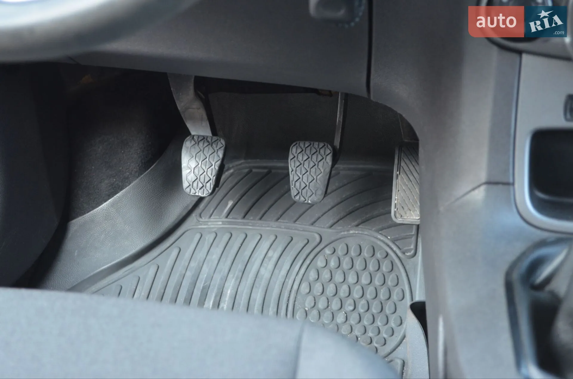 2013 Ford Fiesta - мініатюра 22
