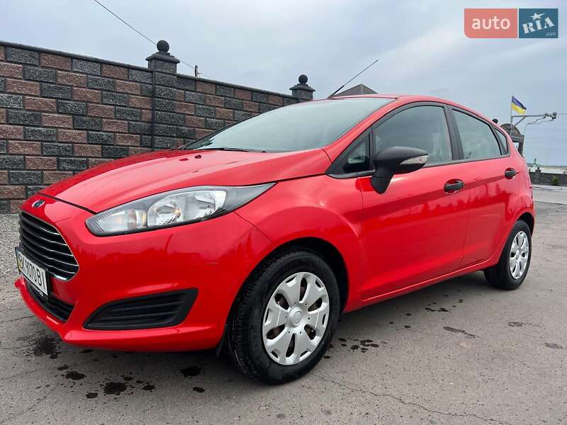 Хетчбек Ford Fiesta 2013 в 