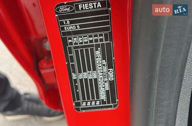 Хетчбек Ford Fiesta 2013 в 
