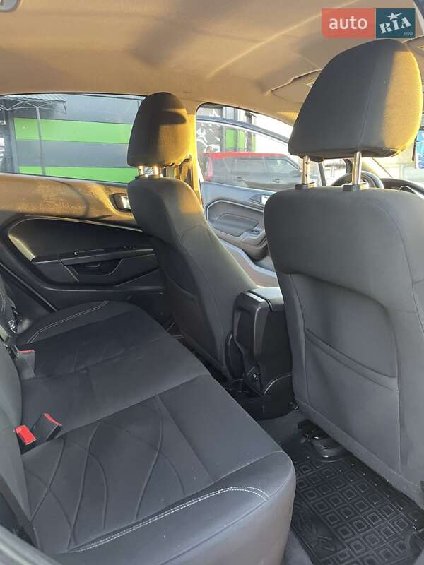 Седан Ford Fiesta 2015 в Житомире фото 17 Седан Ford Fiesta 2015 в Житомире