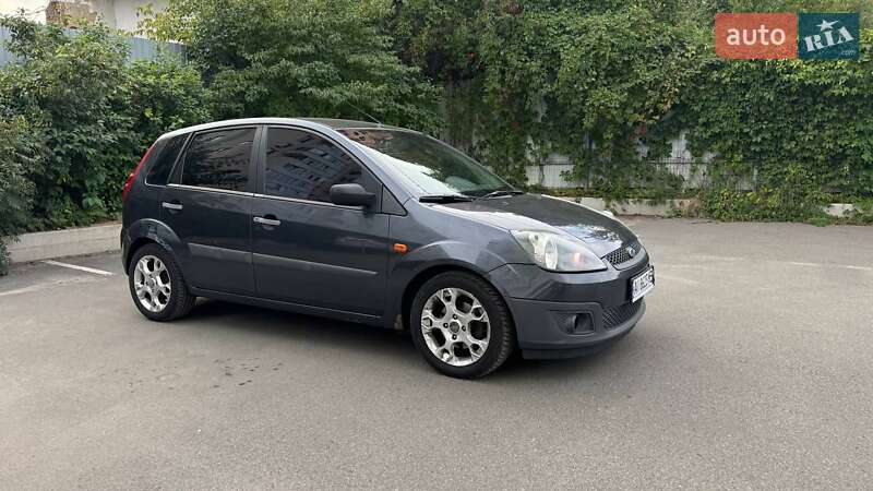 Хэтчбек Ford Fiesta 2008 в Вышгороде