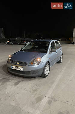 Хэтчбек Ford Fiesta 2006 в Киеве