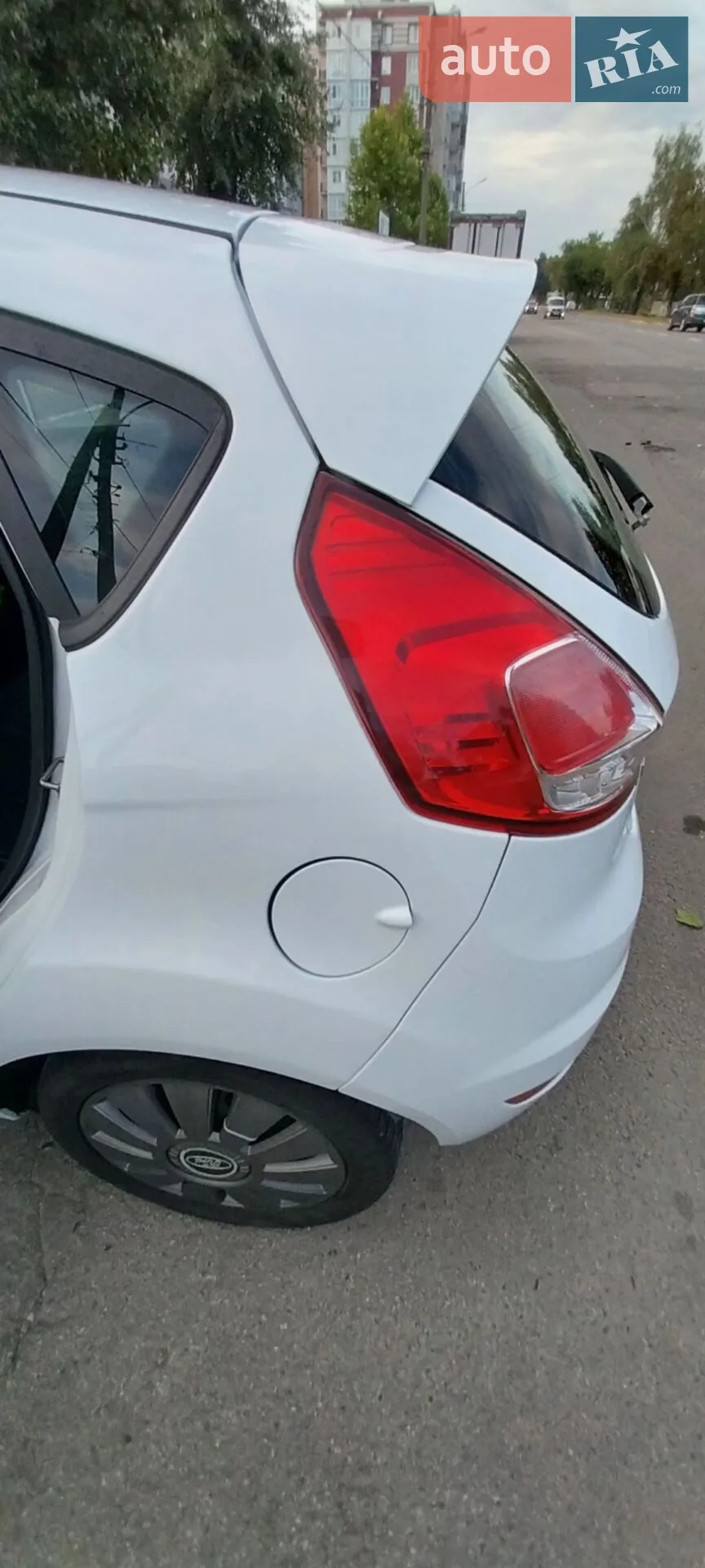 2013 Ford Fiesta - мініатюра 21