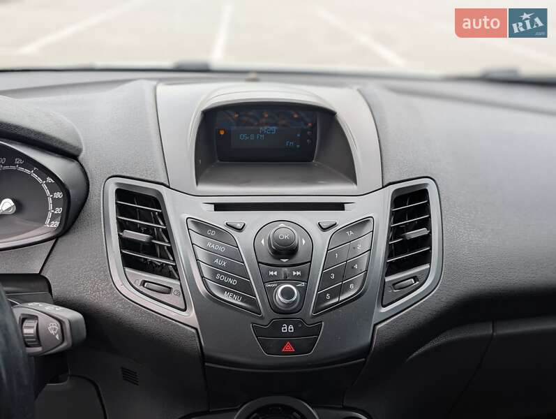 Хэтчбек Ford Fiesta 2013 в Кропивницком