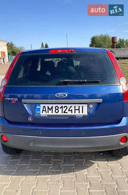 Хетчбек Ford Fiesta 2008 в  фото 4 Хетчбек Ford Fiesta 2008 в