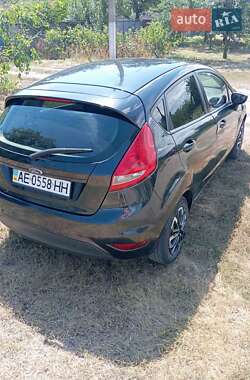 Хэтчбек Ford Fiesta 2012 в Новомосковске