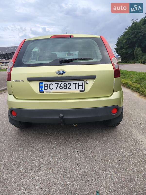 Хэтчбек Ford Fiesta 2007 в Львове