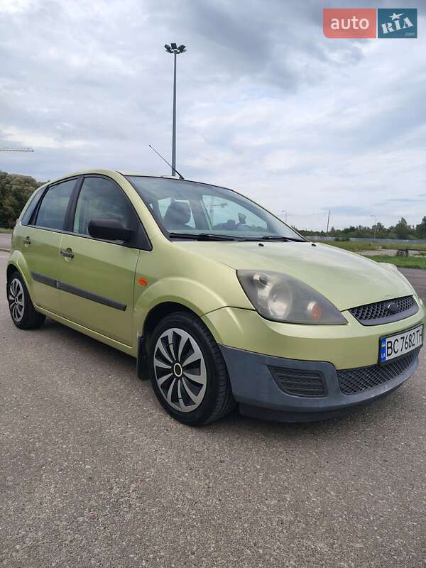 Хэтчбек Ford Fiesta 2007 в Львове