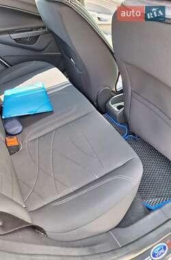Хетчбек Ford Fiesta 2013 в 
