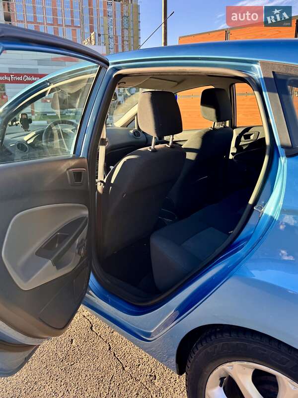 Хэтчбек Ford Fiesta 2011 в Львове