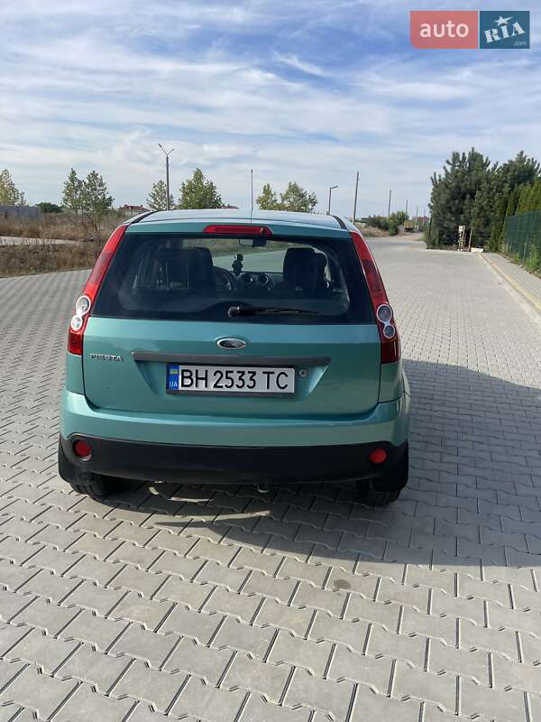 Хэтчбек Ford Fiesta 2006 в Одессе фото 2 Хэтчбек Ford Fiesta 2006 в Одессе