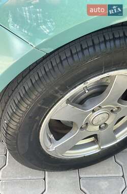 Хэтчбек Ford Fiesta 2006 в 
