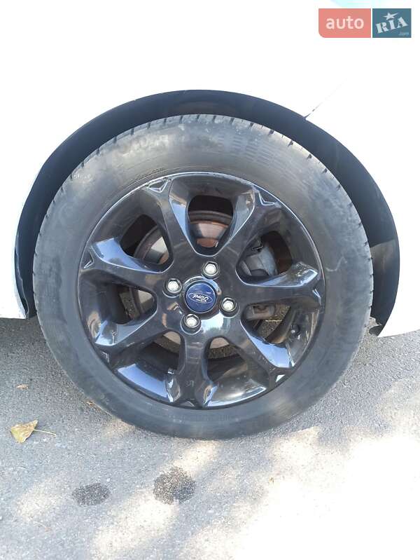 Седан Ford Fiesta 2017 в Киеве фото 16 Седан Ford Fiesta 2017 в Киеве