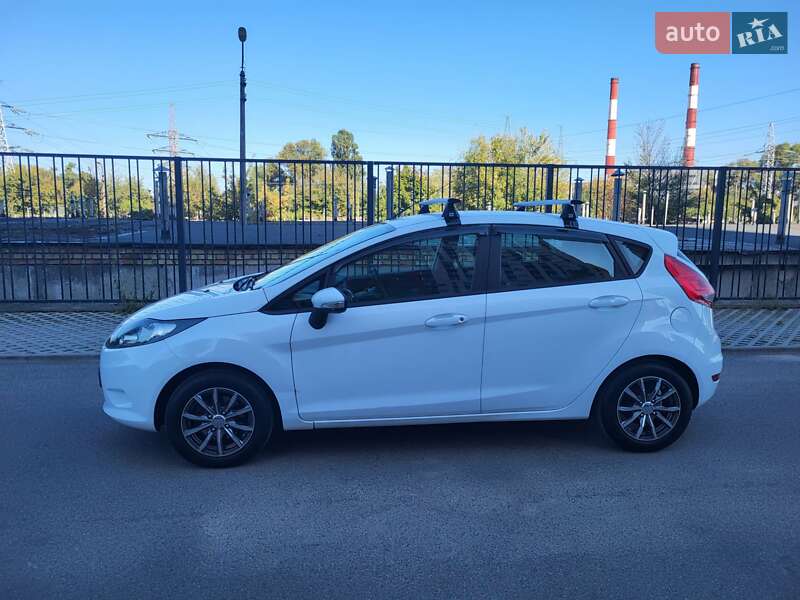 Хетчбек Ford Fiesta 2010 в Києві фото 8 Хетчбек Ford Fiesta 2010 в Києві