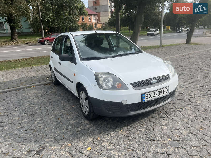 Хетчбек Ford Fiesta 2006 в Хмельницькому