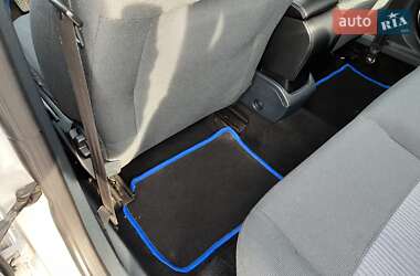 Хэтчбек Ford Fiesta 2011 в Пустомытах