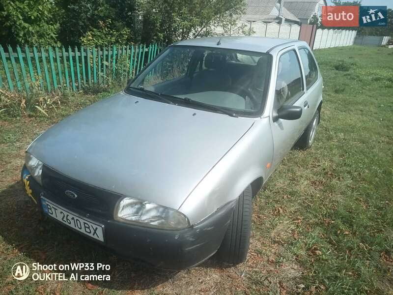 Хэтчбек Ford Fiesta 1997 в Валках