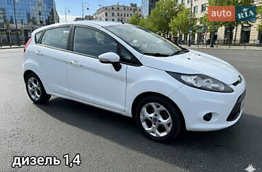 Хетчбек Ford Fiesta 2011 в Пустомитах