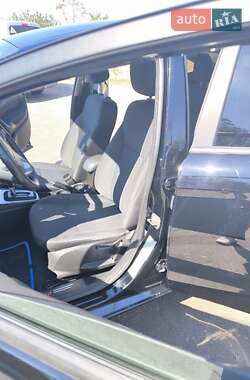 Седан Ford Fiesta 2015 в 