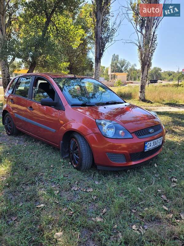 Хэтчбек Ford Fiesta 2006 в Запорожье фото 5 Хэтчбек Ford Fiesta 2006 в Запорожье