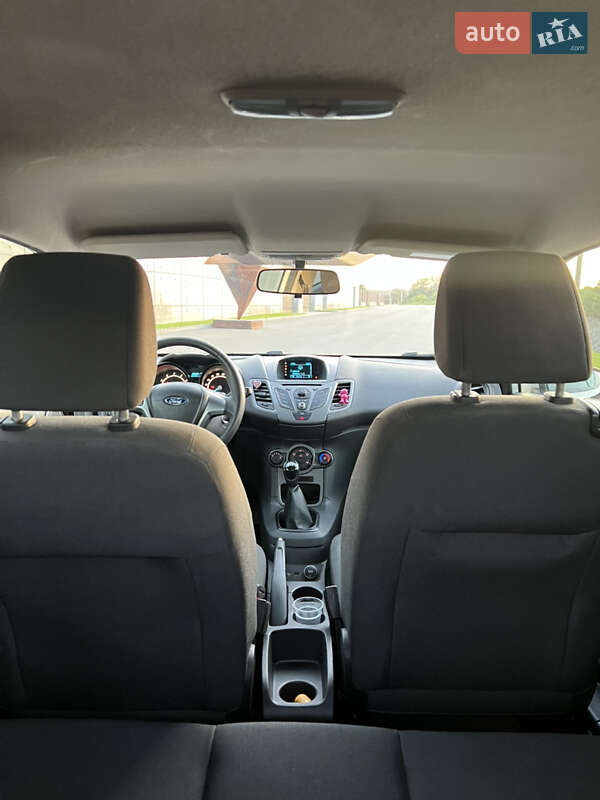 Хэтчбек Ford Fiesta 2014 в Киеве фото 27 Хэтчбек Ford Fiesta 2014 в Киеве