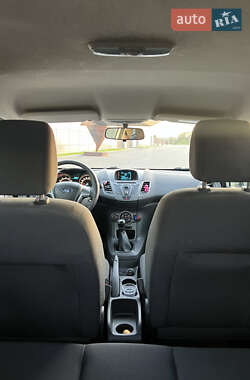 Хэтчбек Ford Fiesta 2014 в 