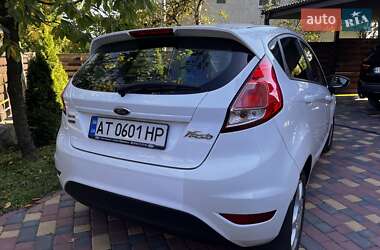 Хэтчбек Ford Fiesta 2013 в 