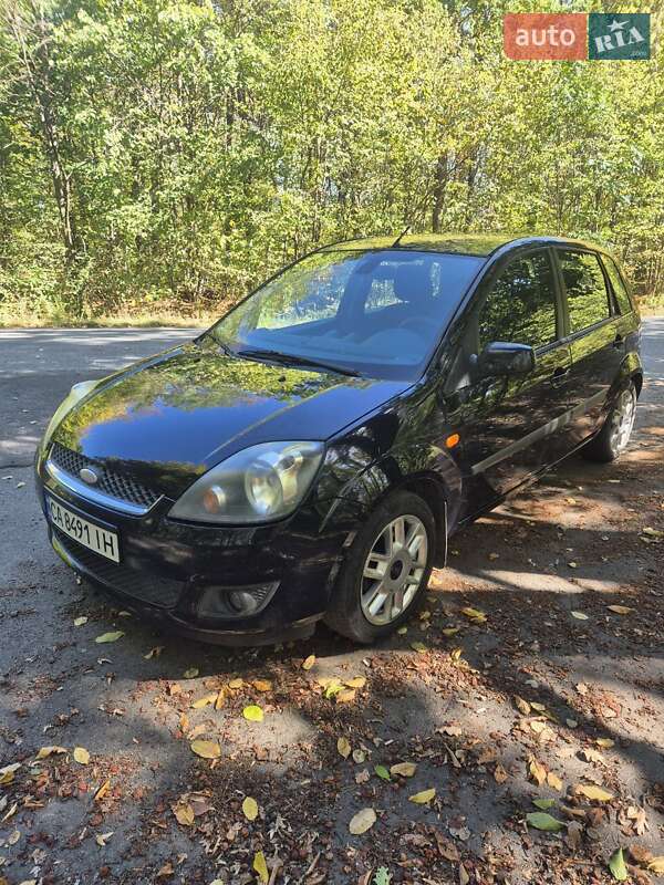 Хэтчбек Ford Fiesta 2005 в Звенигородке