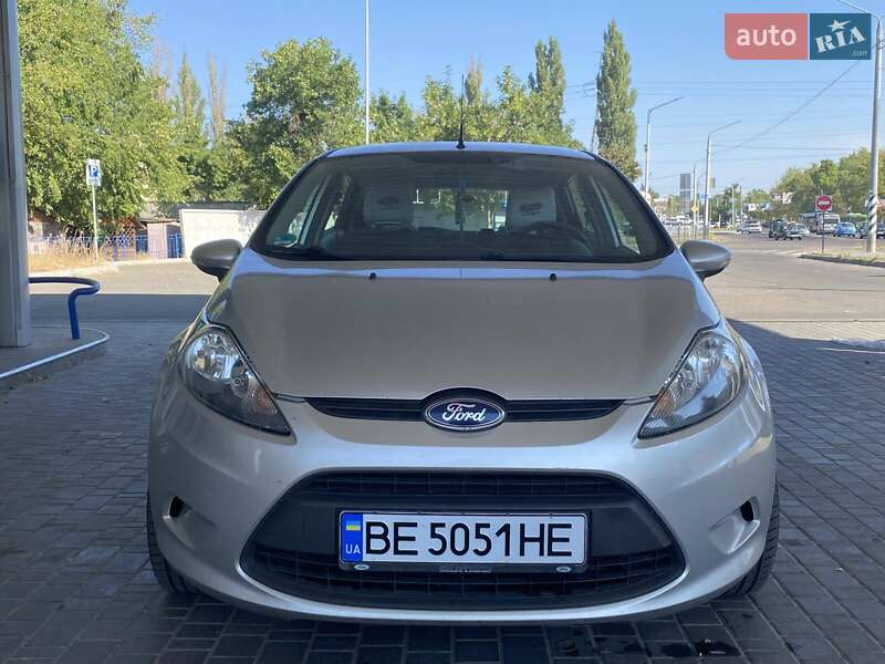 Хэтчбек Ford Fiesta 2012 в Николаеве