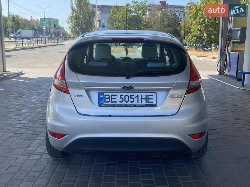 Хэтчбек Ford Fiesta 2012 в Николаеве