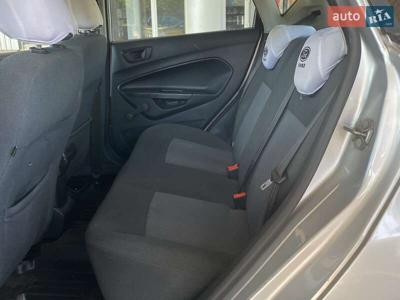 Хэтчбек Ford Fiesta 2012 в Николаеве
